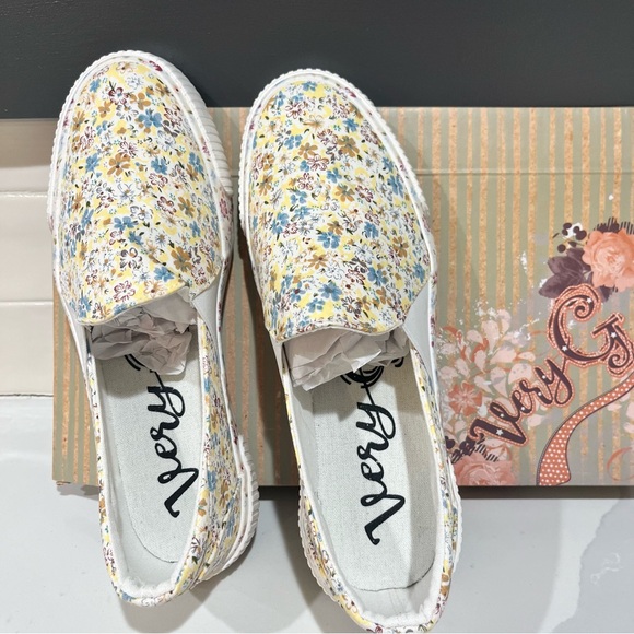 VERY G Roxanne Floral Canvas Slip On Sneaker Shoes Women’s SZ 9 Med BNWB - Picture 7 of 10